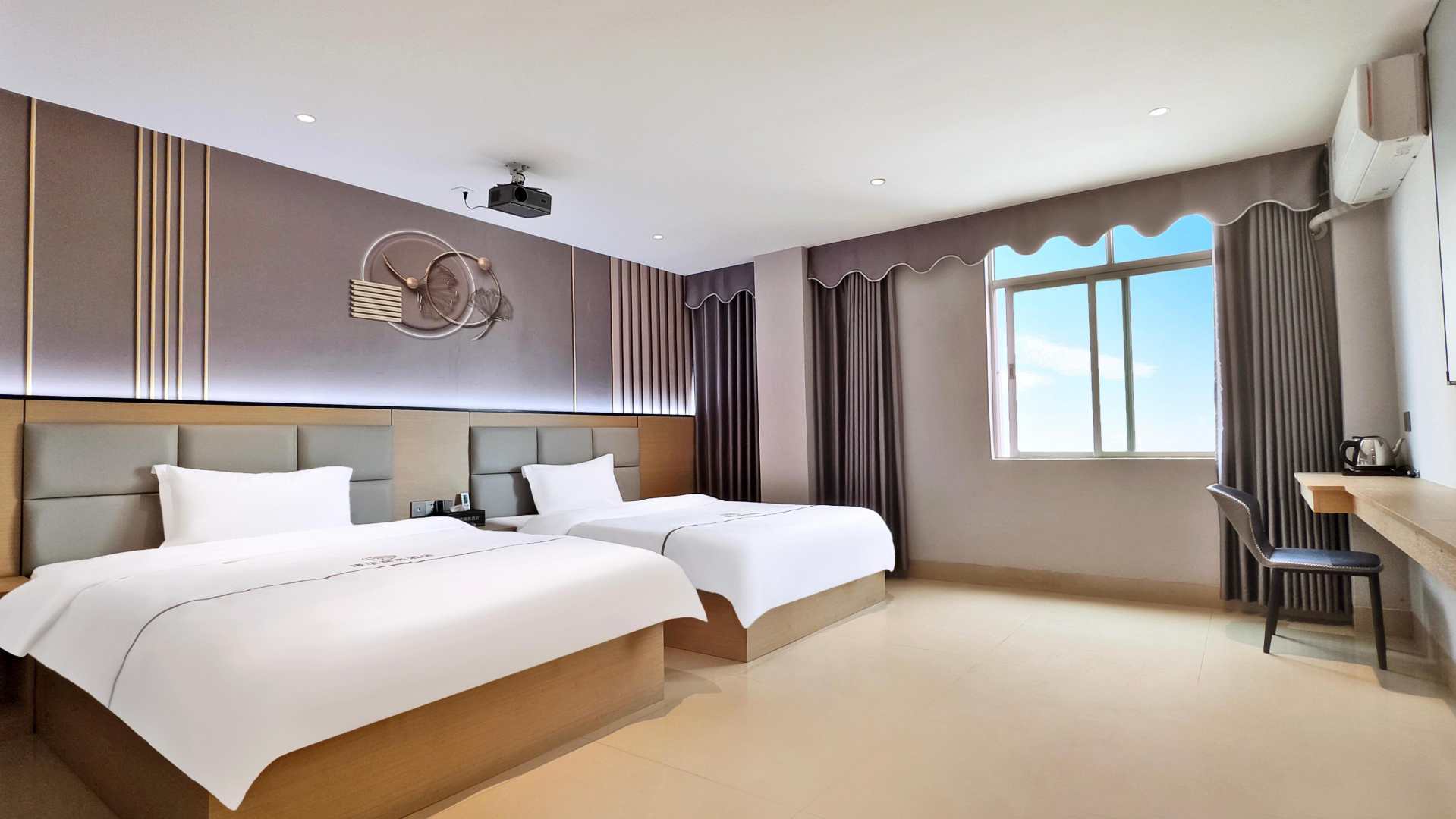 润华商务酒店(湛江东海岛店)