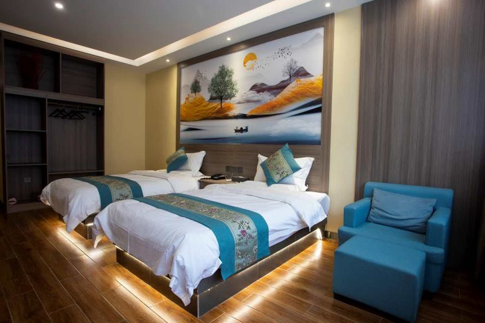 蓝雅酒店