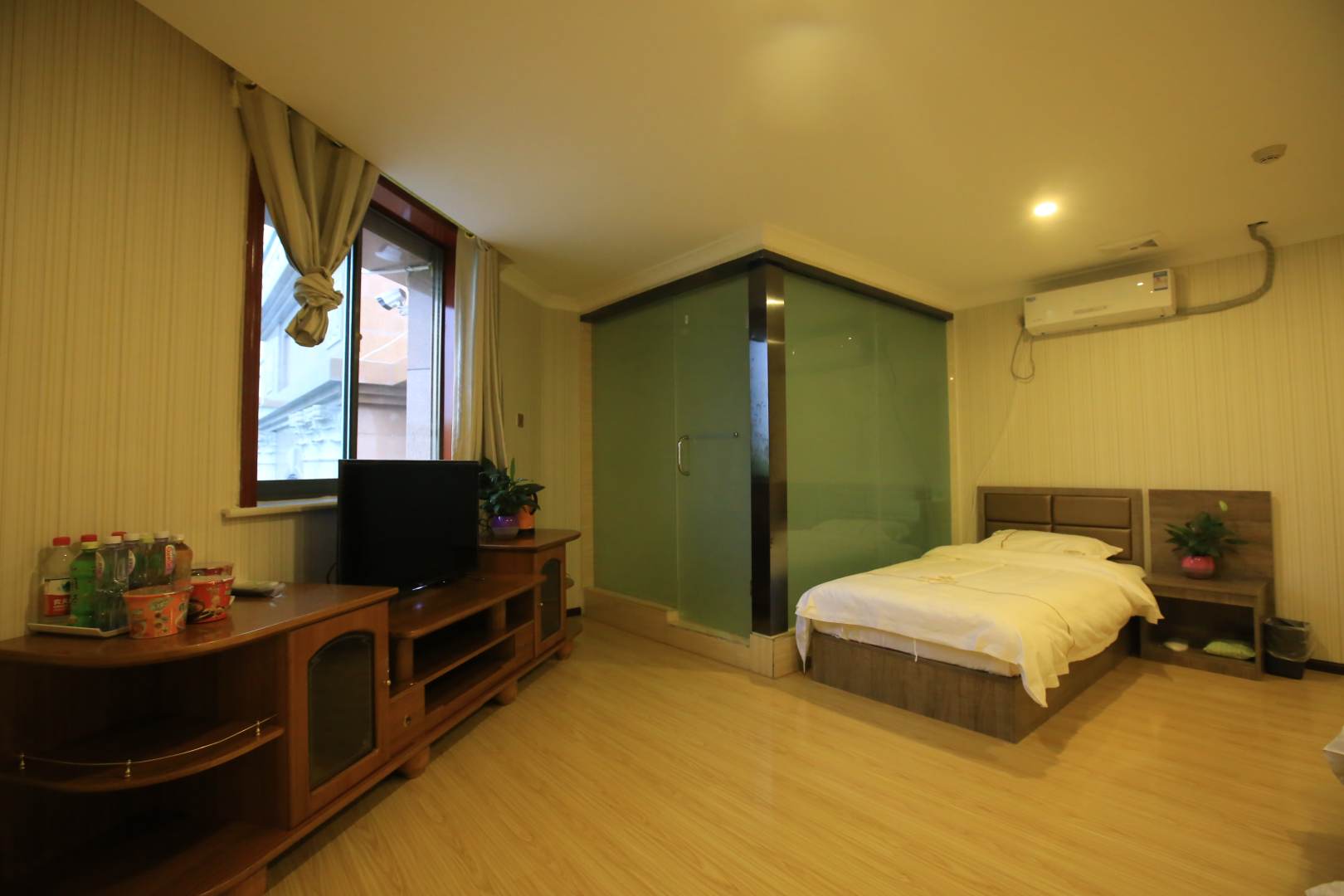 嘉峪关东湖港宾馆