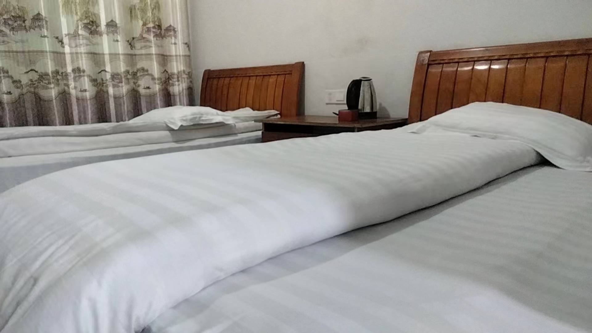 淘船江旅馆
