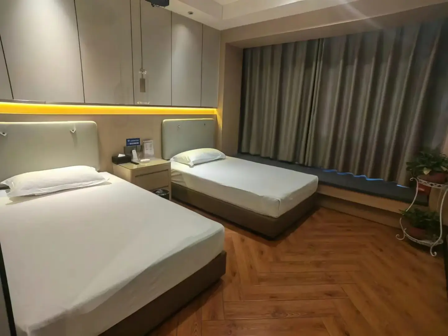 沐清汤泉·汗蒸馆(滨湖路店)
