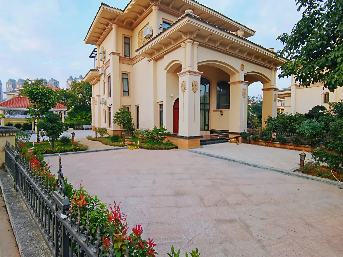 恩平悦悦子温泉度假别墅