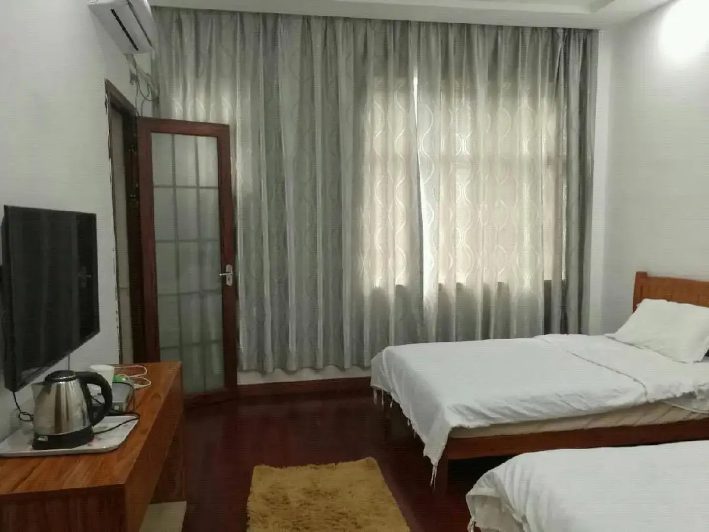 防城港康福特堡客栈