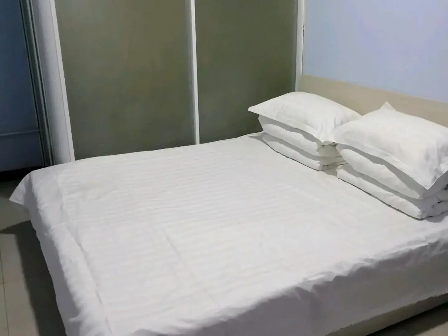 滦州市辽沈人家客栈