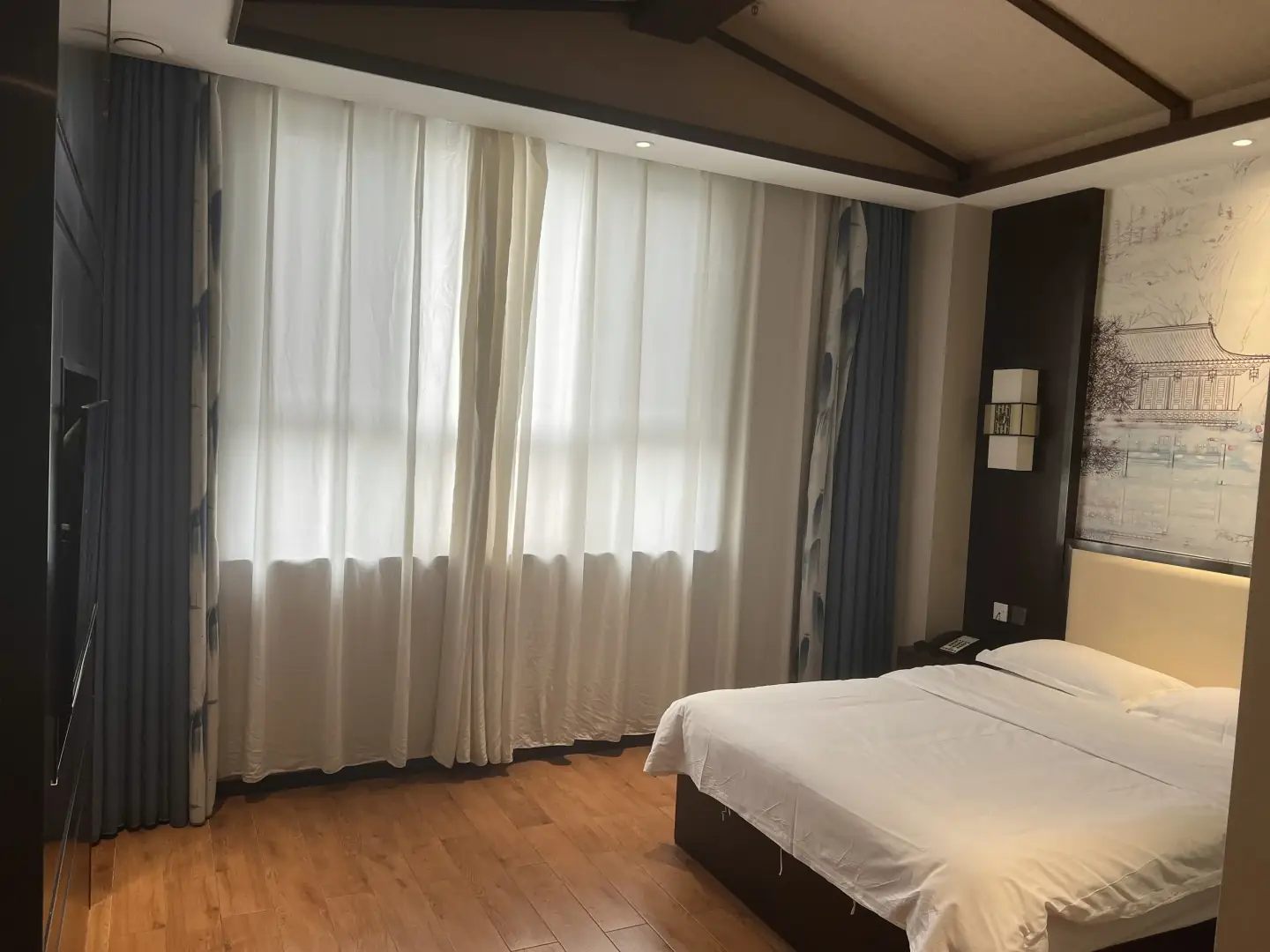 洺悦汤泉酒店(天鸿世贸广场店)