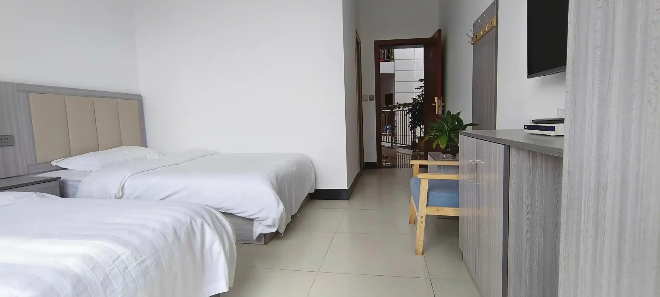 锦逸温泉