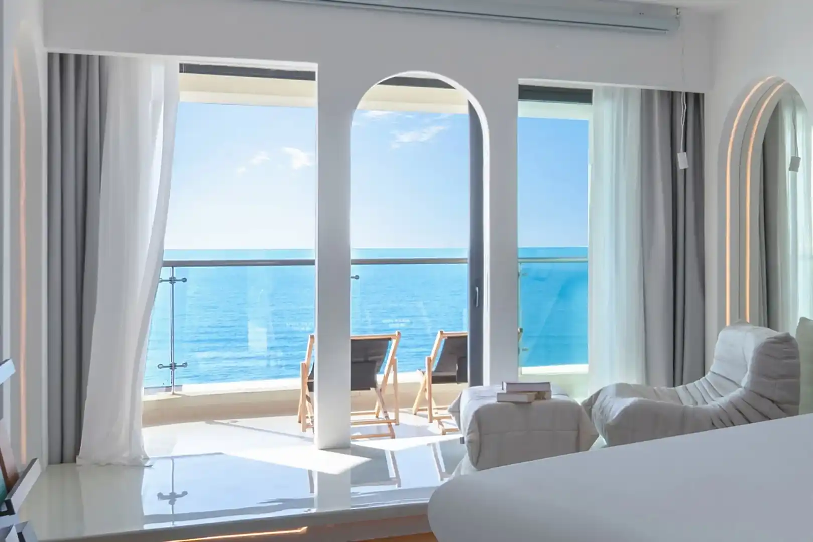 双月湾遇见你旅拍美宿(虹海湾三期店)