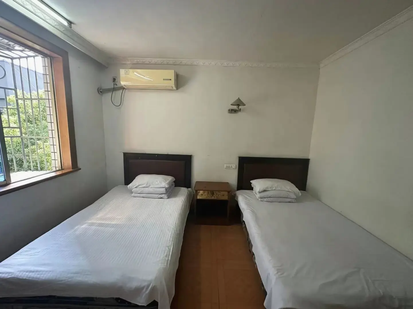 东越旅馆