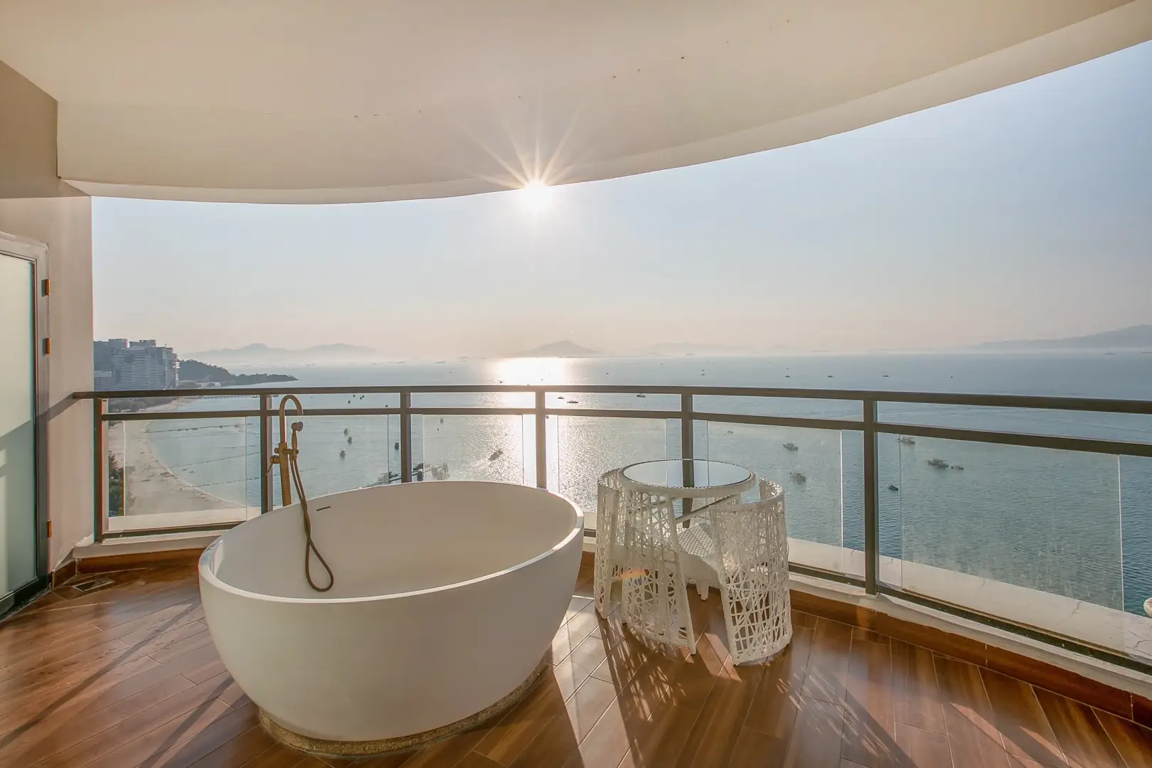 上岸·日落沙滩海景度假酒店(惠州惠东巽寮湾沙滩店)