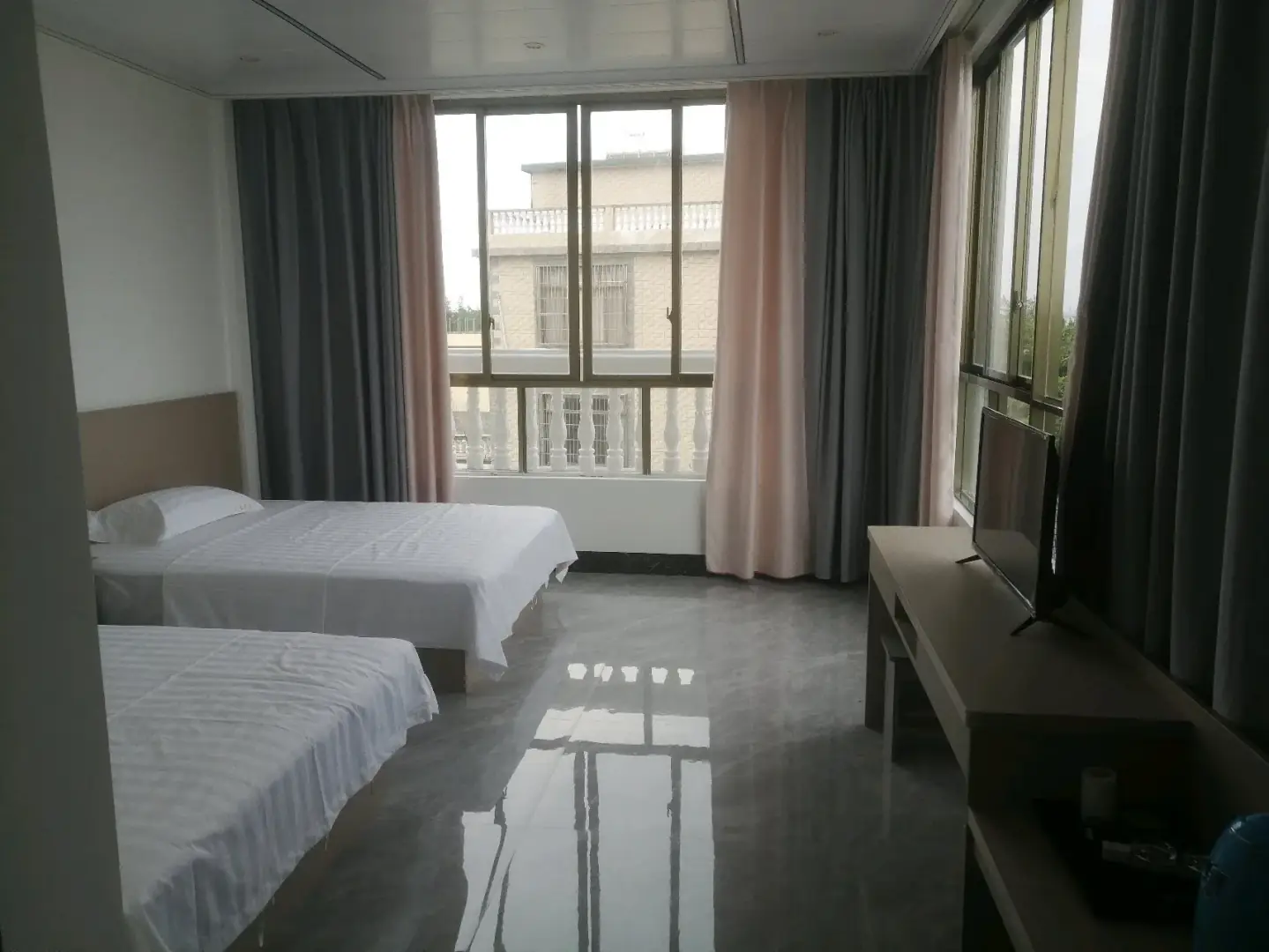 东岸茗庭客栈