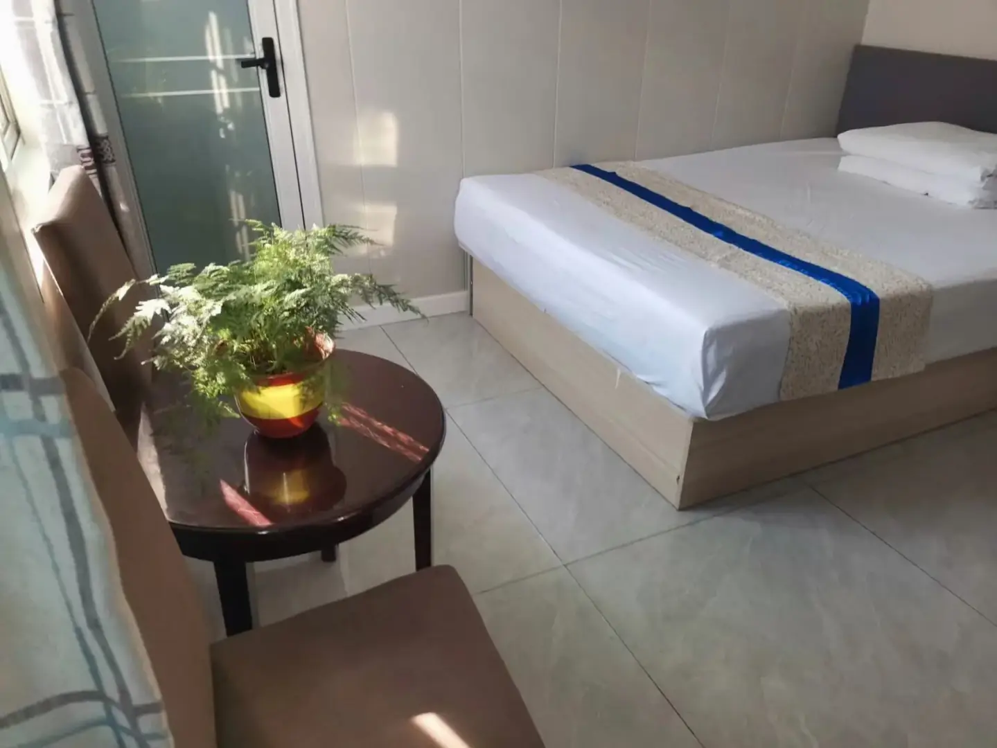张亚旅馆(连云港站店)