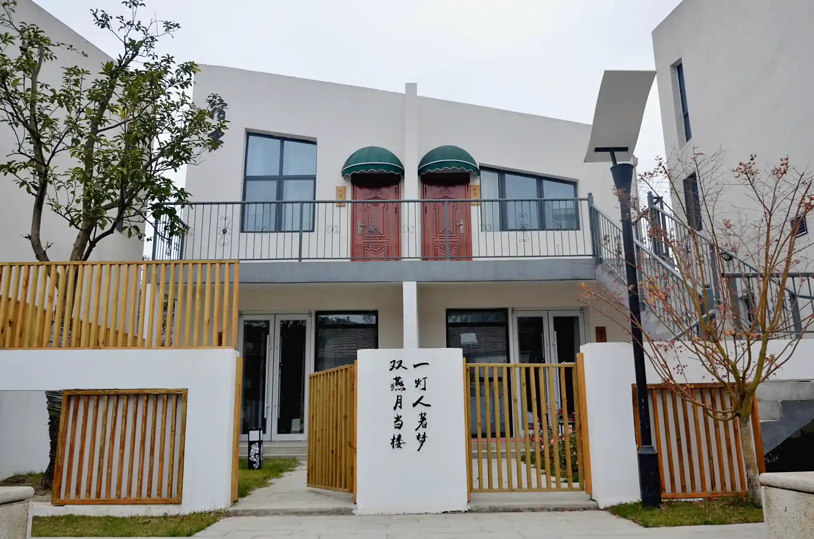 天鸣花海花间小院