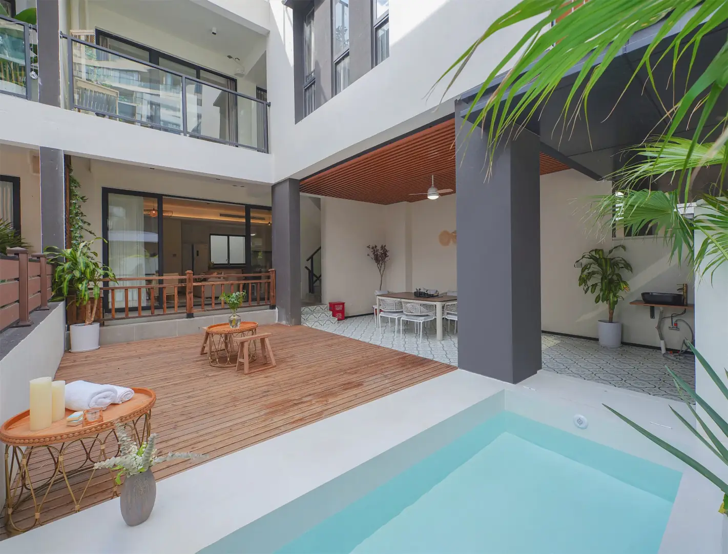 莱茵河畔·私汤温泉泳池别墅酒店(江门古兜温泉小镇店)