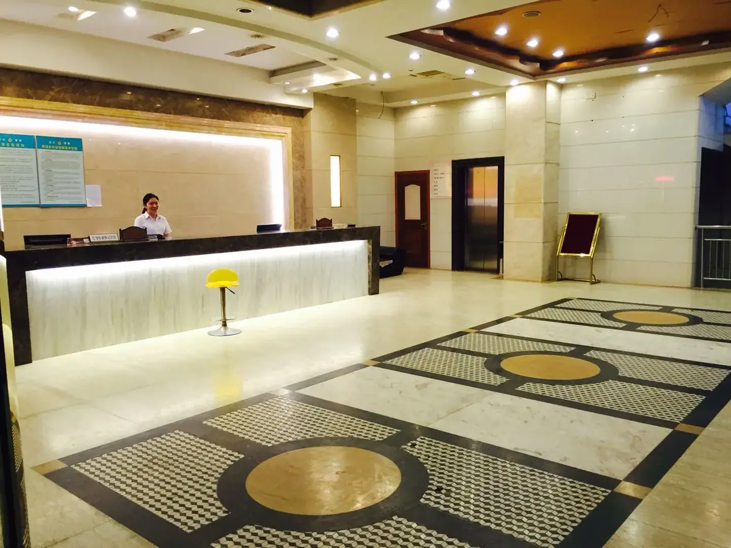 白云宾馆(越河街店)