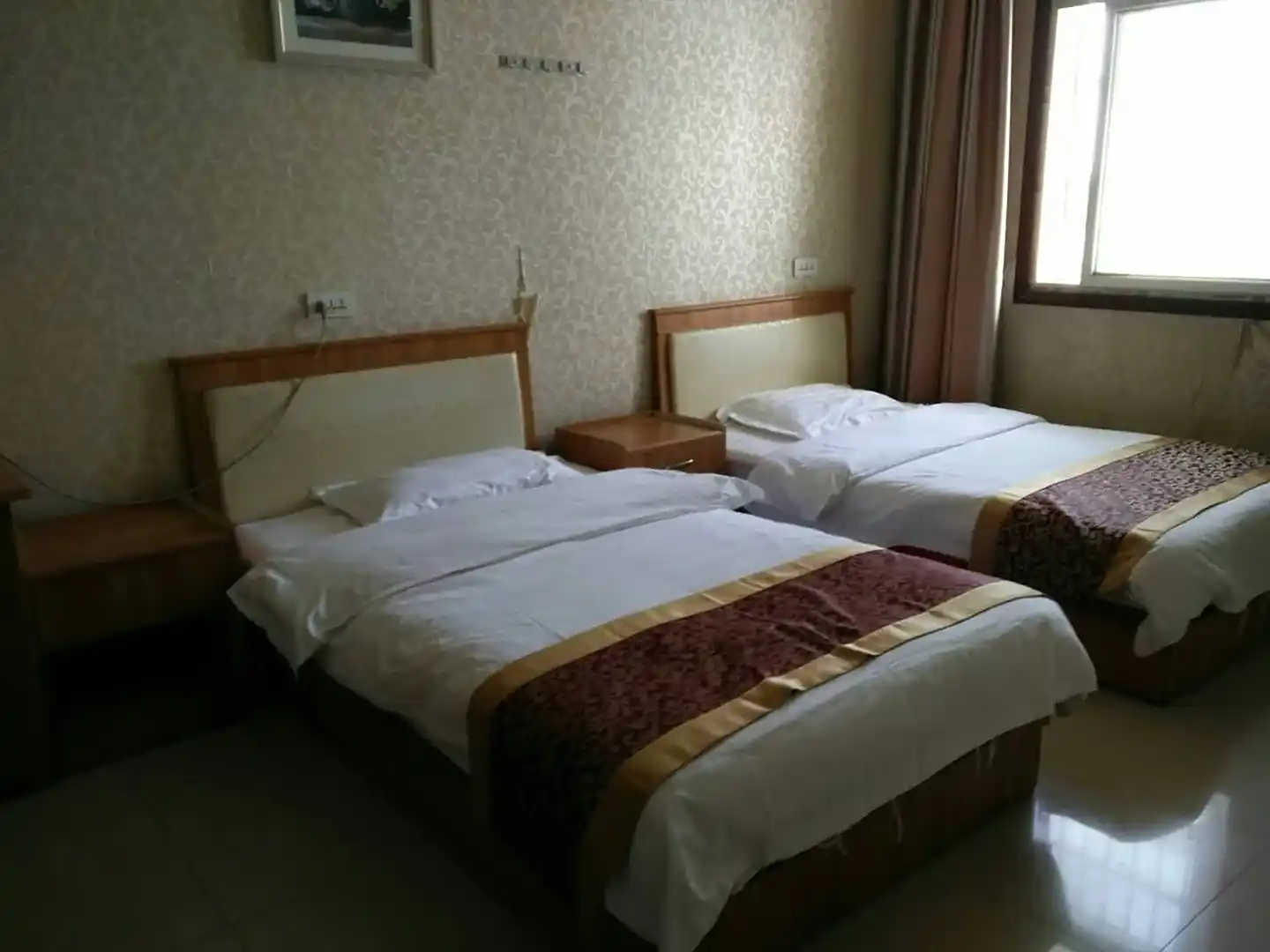 泾阳源泉快捷旅馆