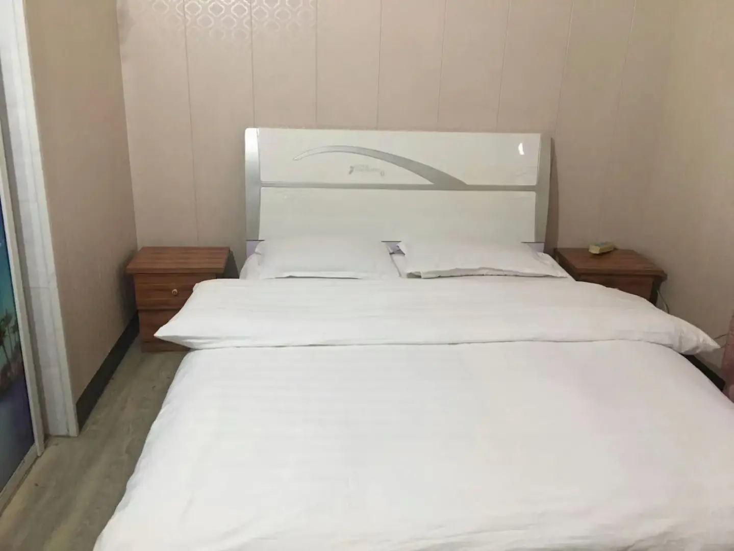 快乐旅社