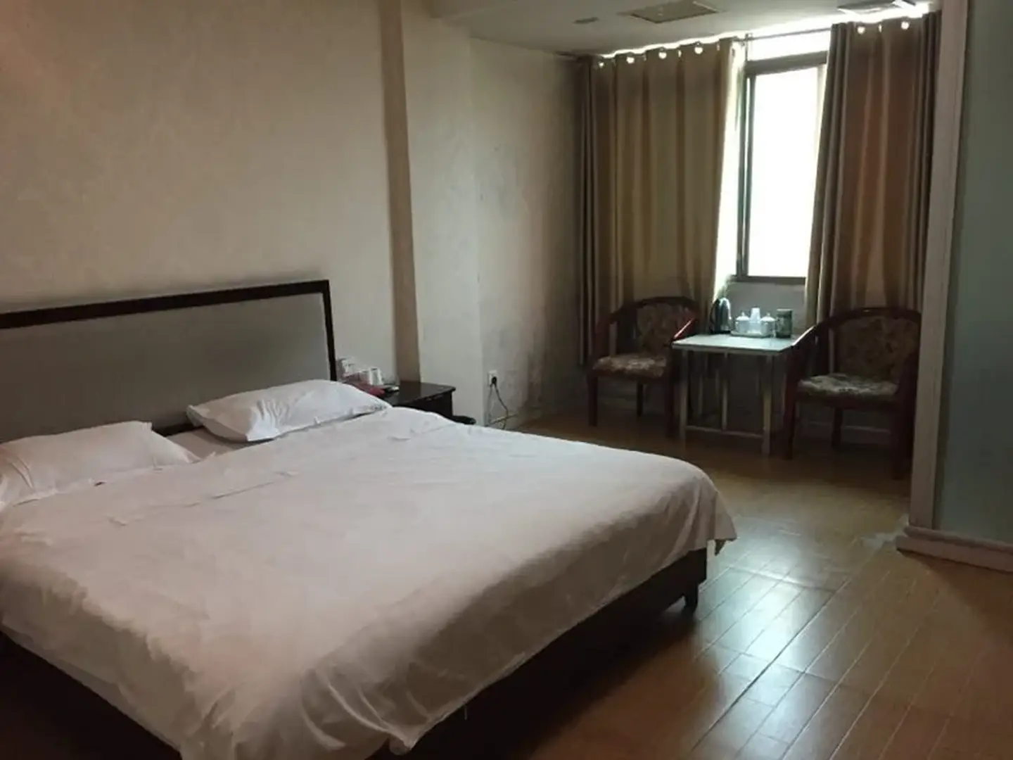 仁和商务宾馆(南正街店)