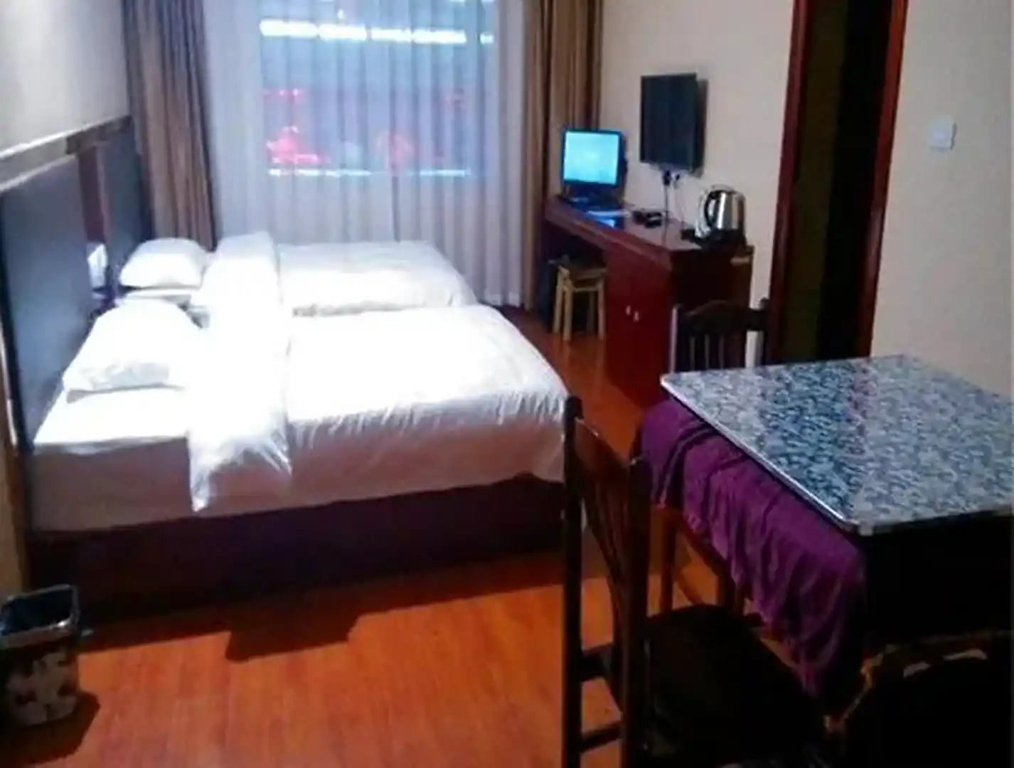 汉阴隆晖商务宾馆
