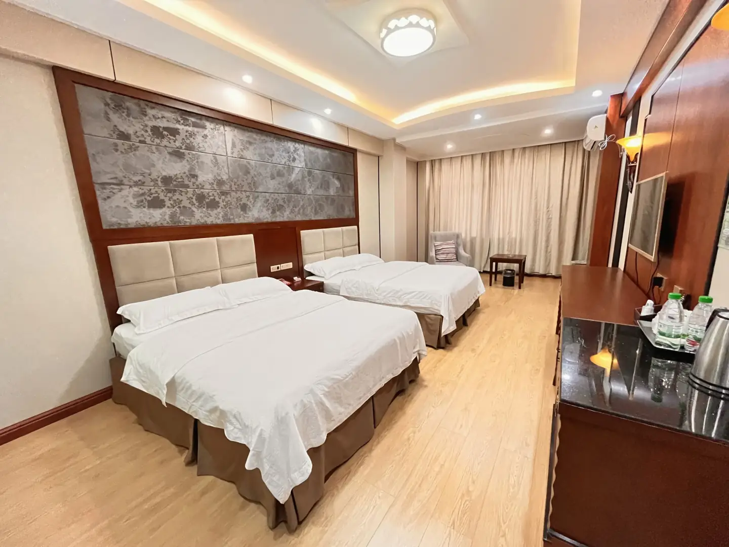 鑫玉商务酒店