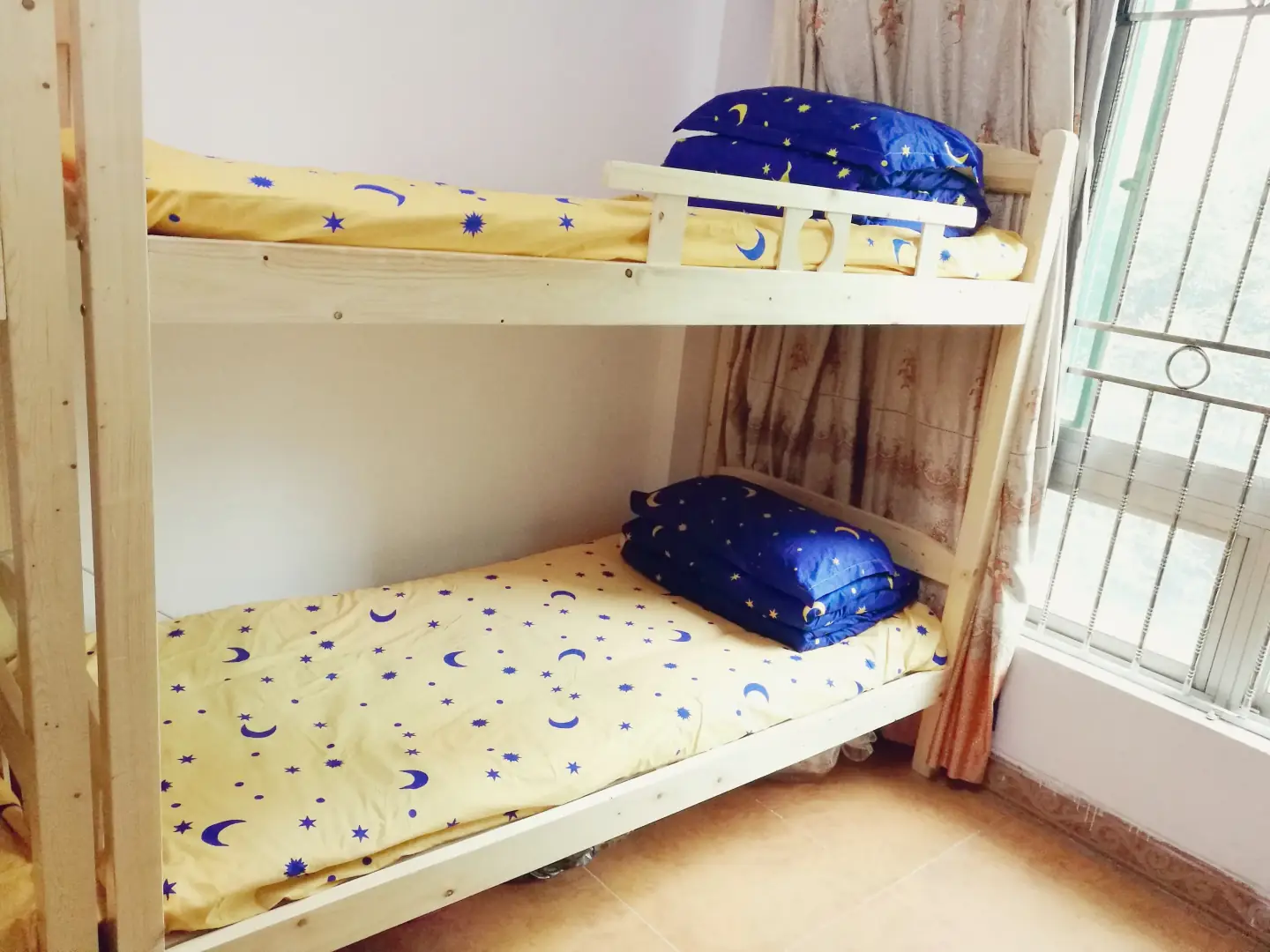 AI阳光青年公寓(布吉地铁站店)