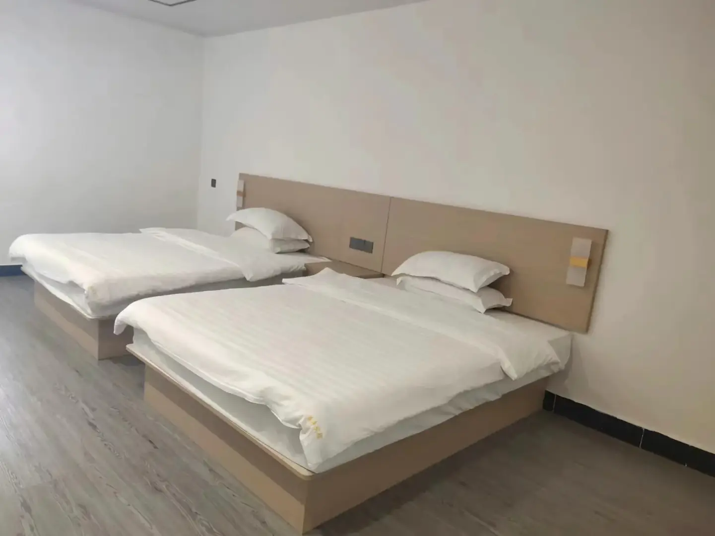 廉丰酒店