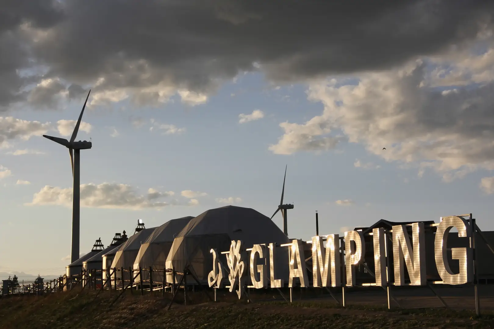 山野GLAMPING
