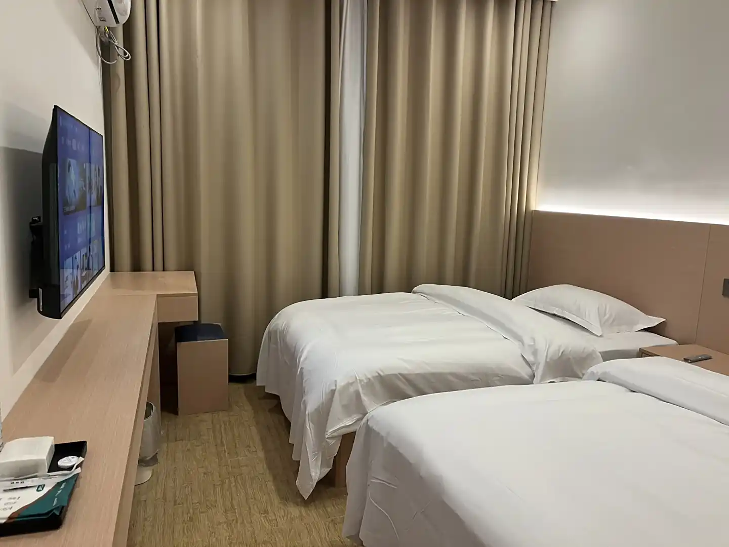 顺福旅馆(南华小区东北)