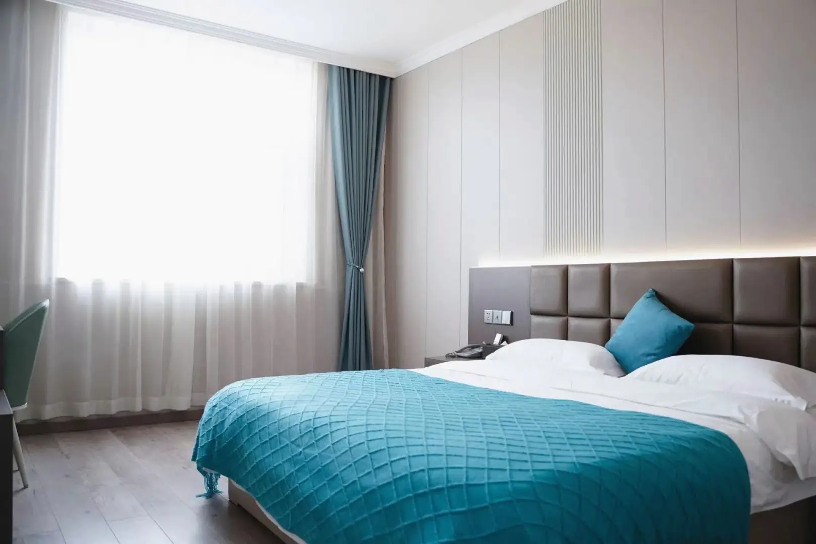 运城乐巢酒店(南风广场禹香苑店)