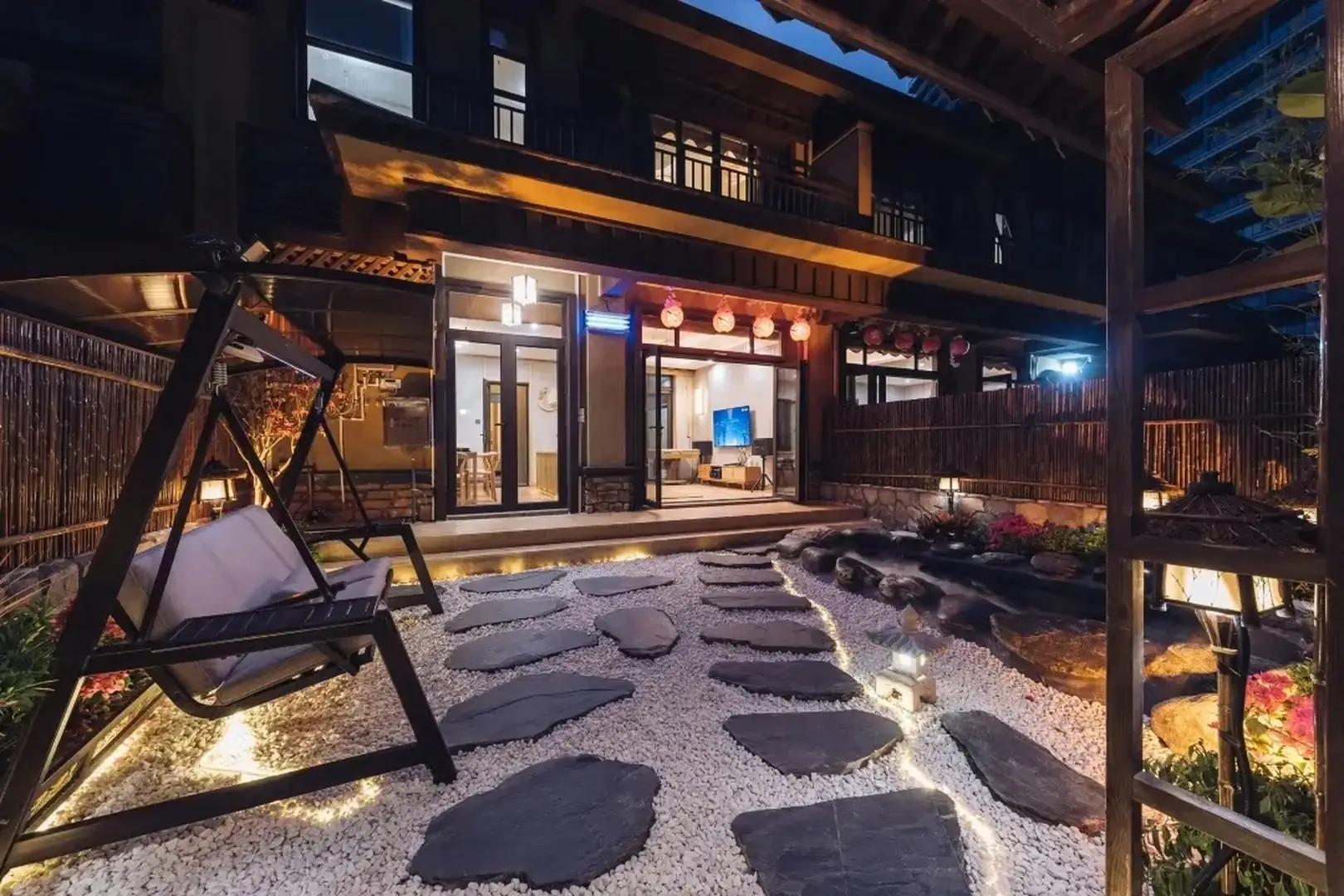 朴宿日式·温泉别墅酒店(绿地拾野川店)