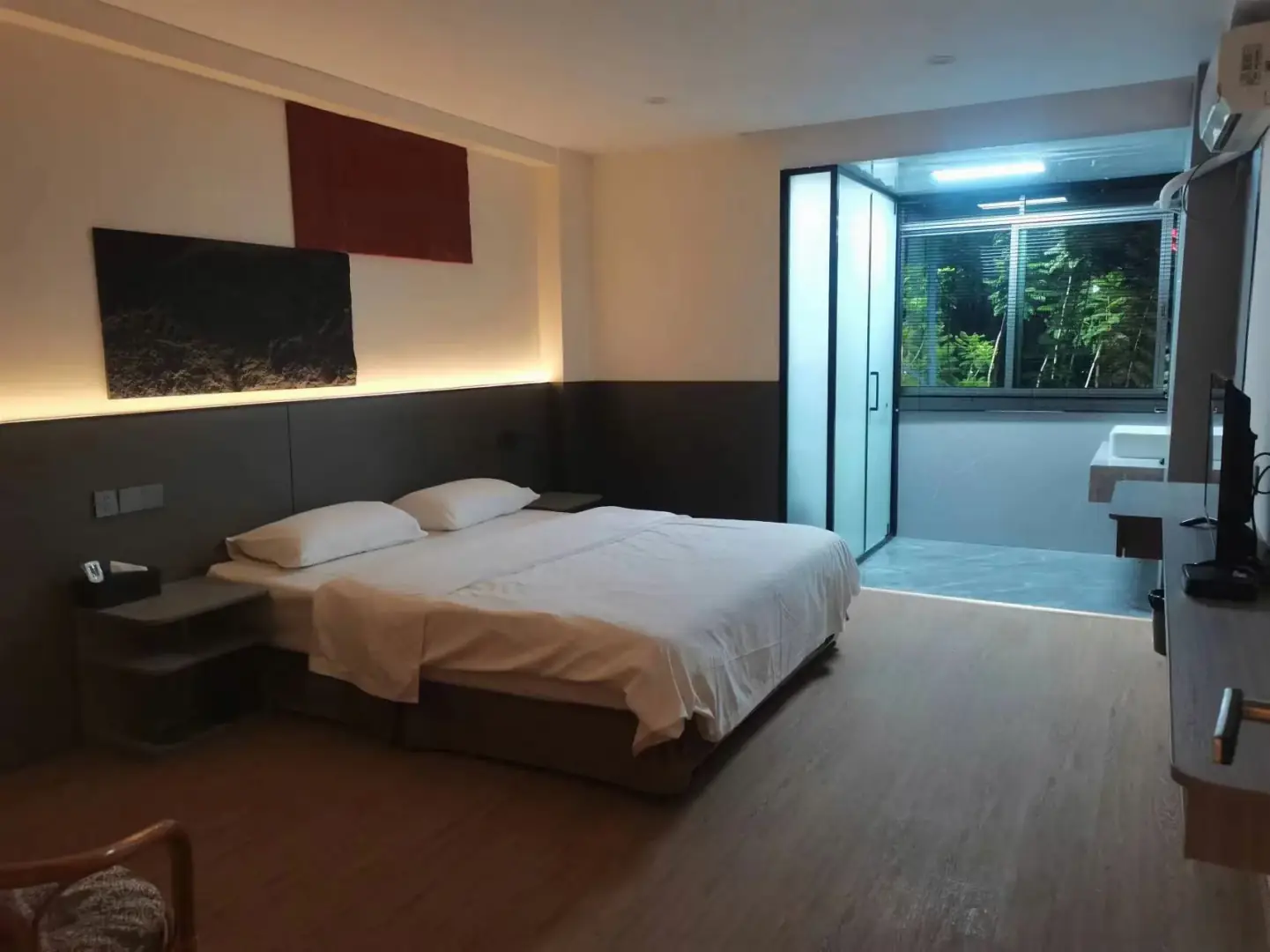 韶关佰网商务宾馆(韶关高铁站店)