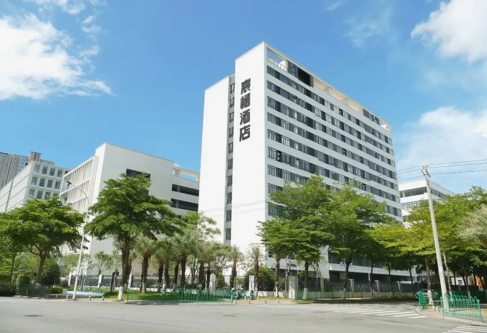 同安宸栖酒店(厦门方特梦幻王国店)