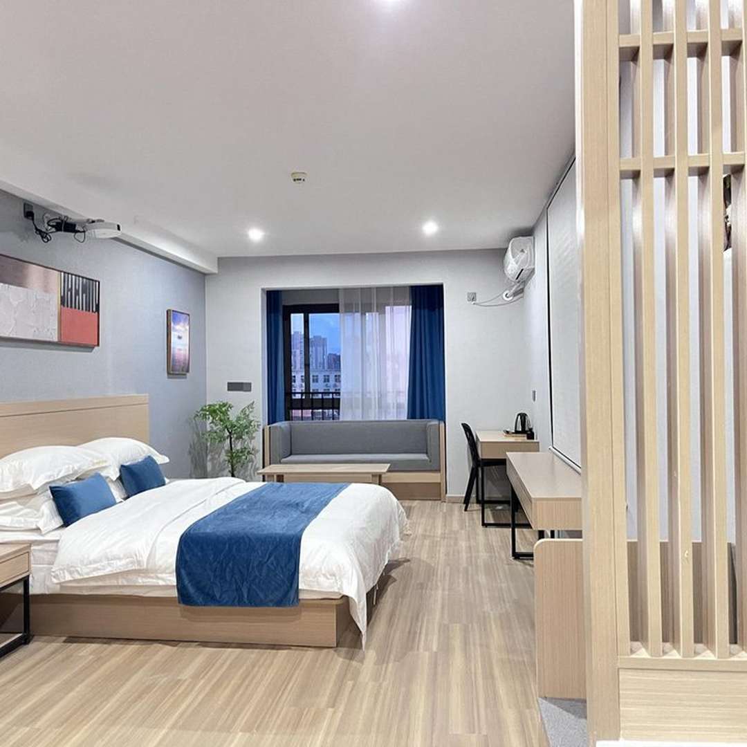 海唐优选观影酒店(清明上河园店)