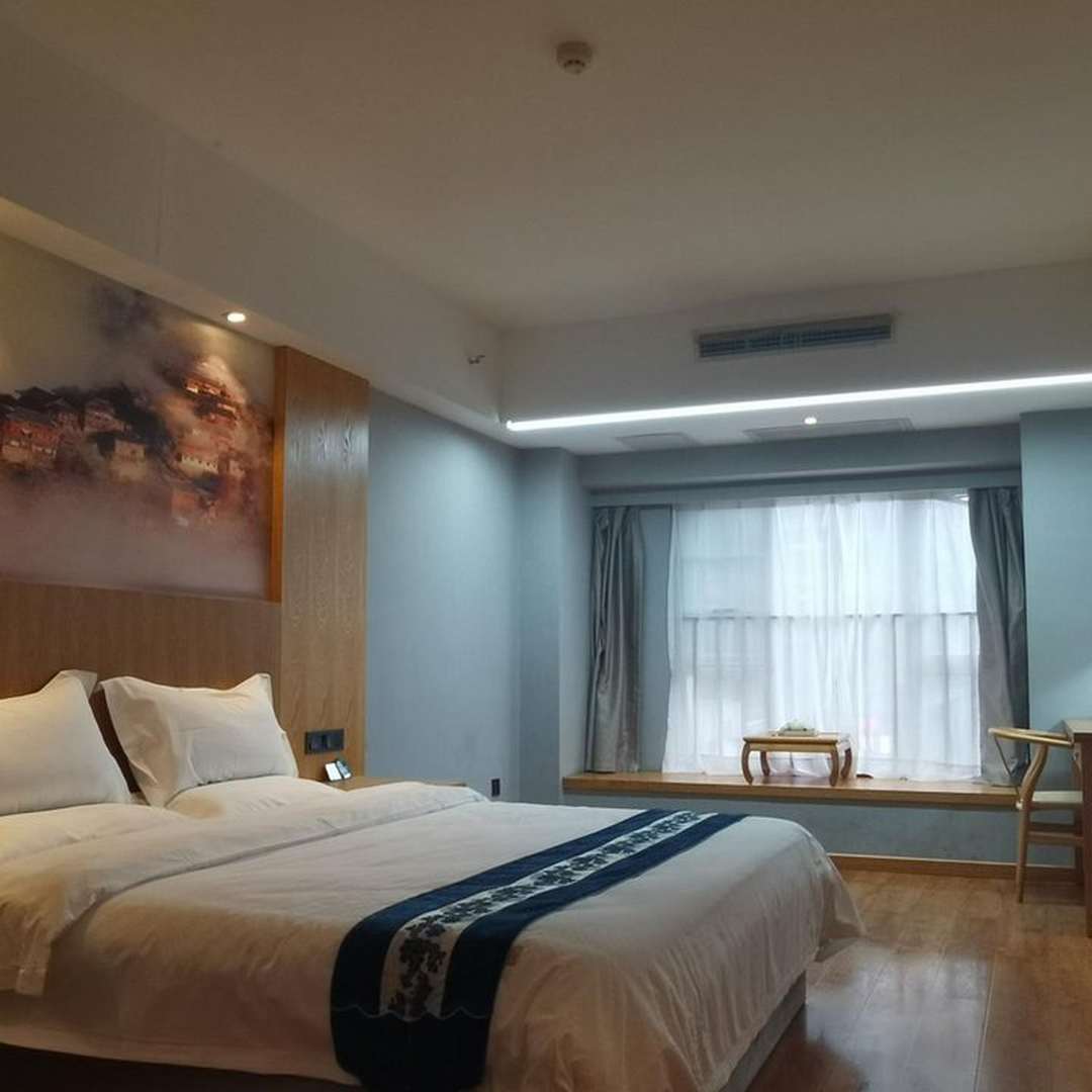 贵山云舍酒店