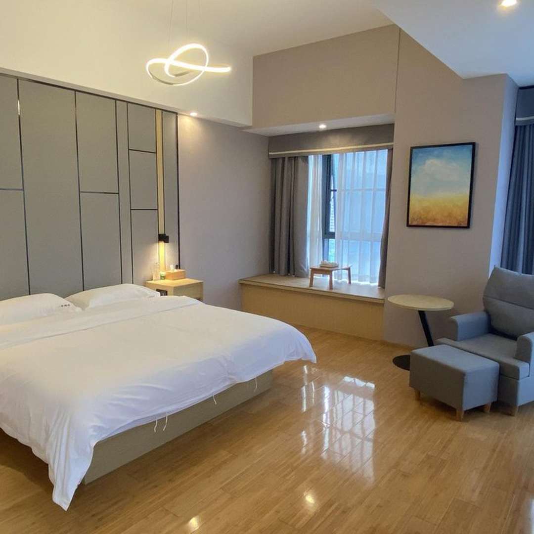 一季双清湾镇公寓(阜阳5号店)