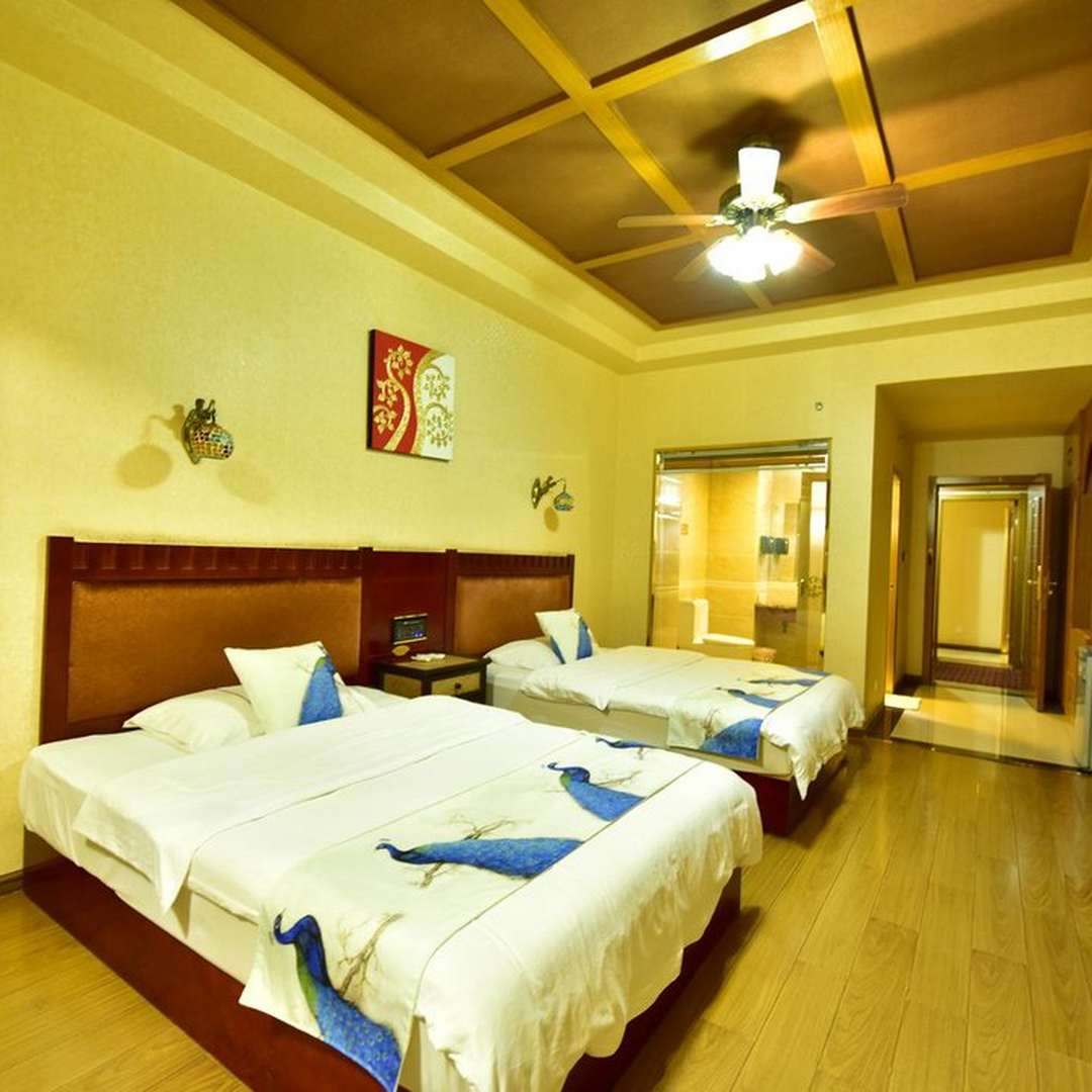 瑞成泰式客栈(中景明城)