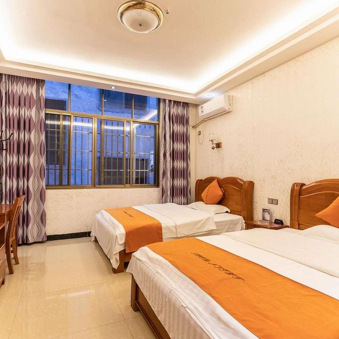 兴义梦乐精品酒店