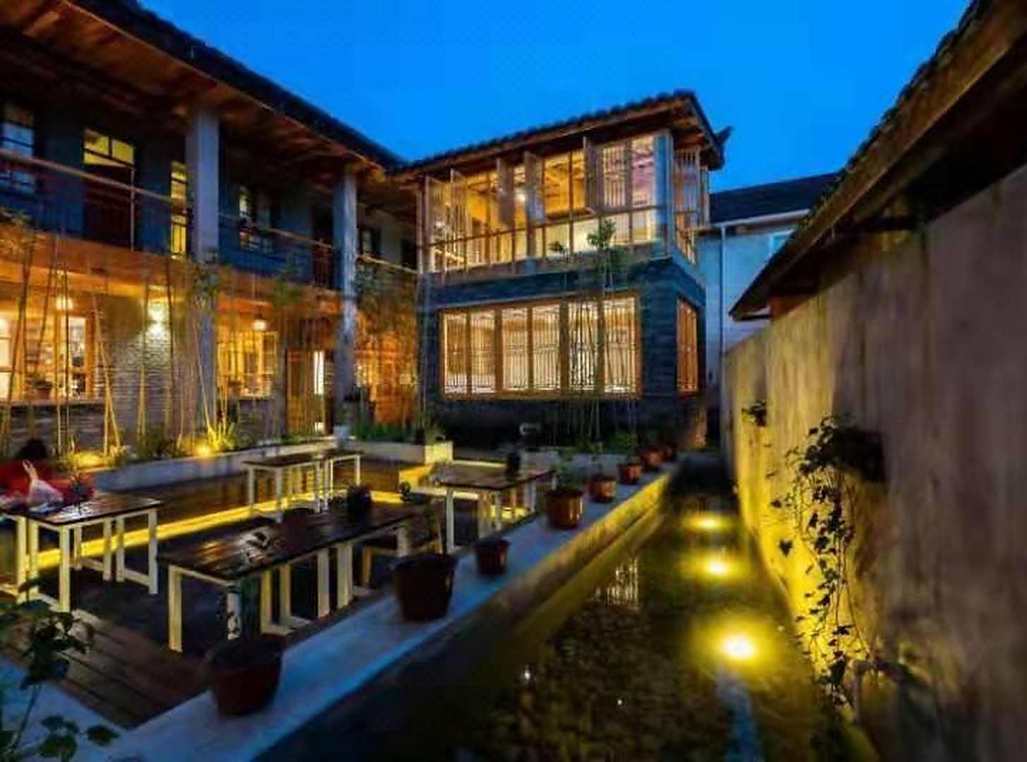 留坝走读秦岭山居(老街店)