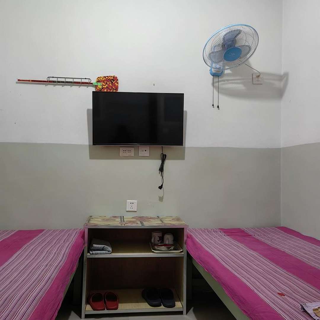 姐妹旅店