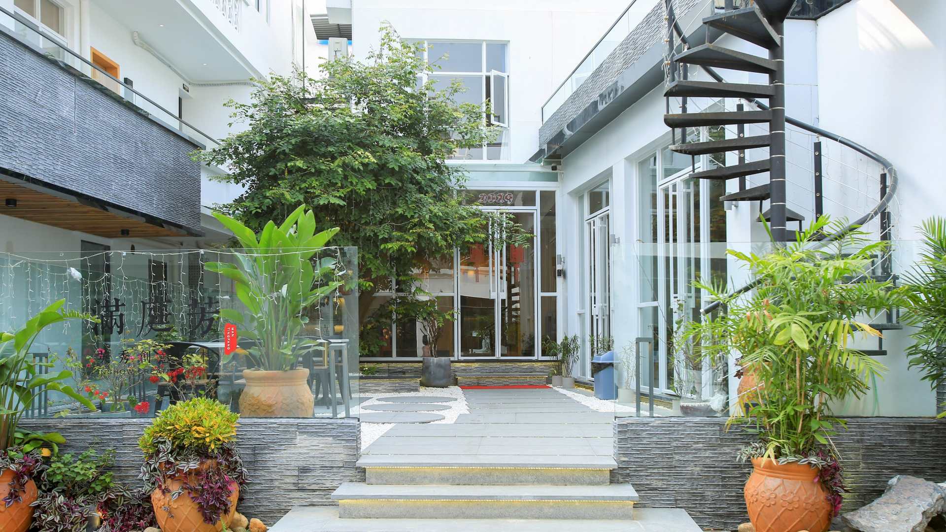 惠州市西英秀·满庭芳民宿