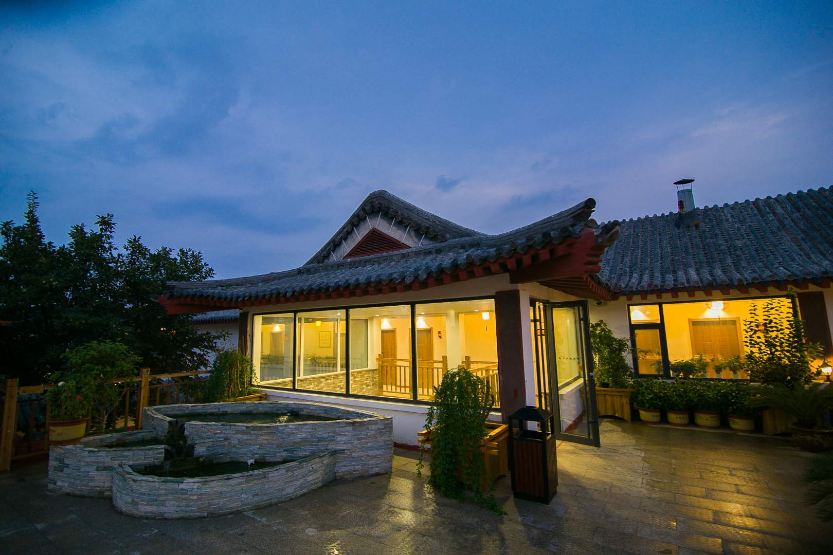 曲阜中影庭院酒店(三孔景区店)