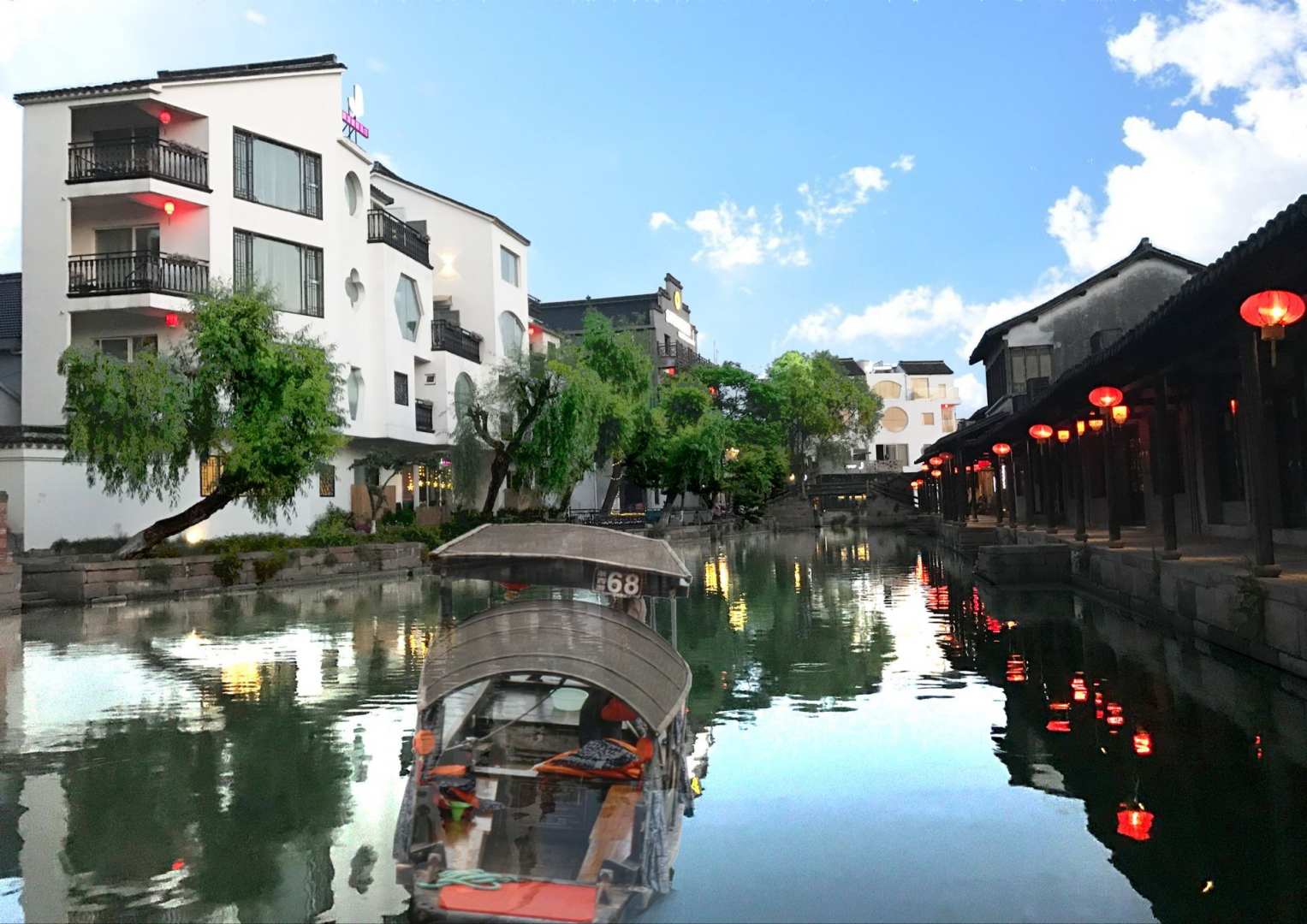 望听·J浪漫河畔民宿(西塘古镇店)