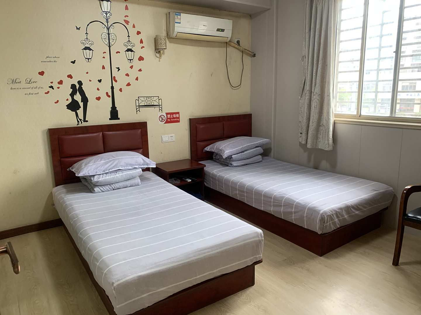 路人旅馆(盈港路店)