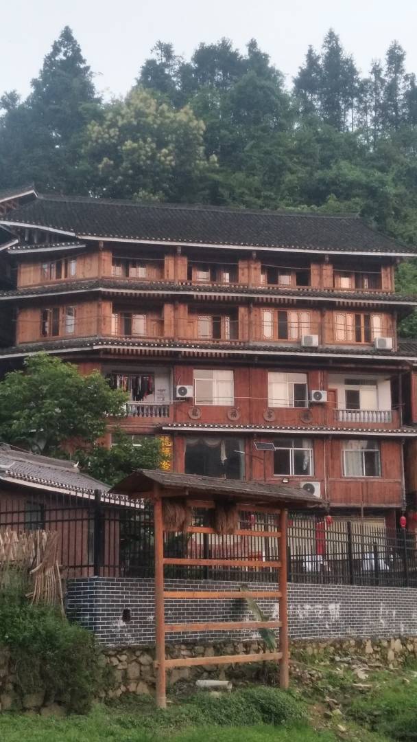 三江龙福客栈