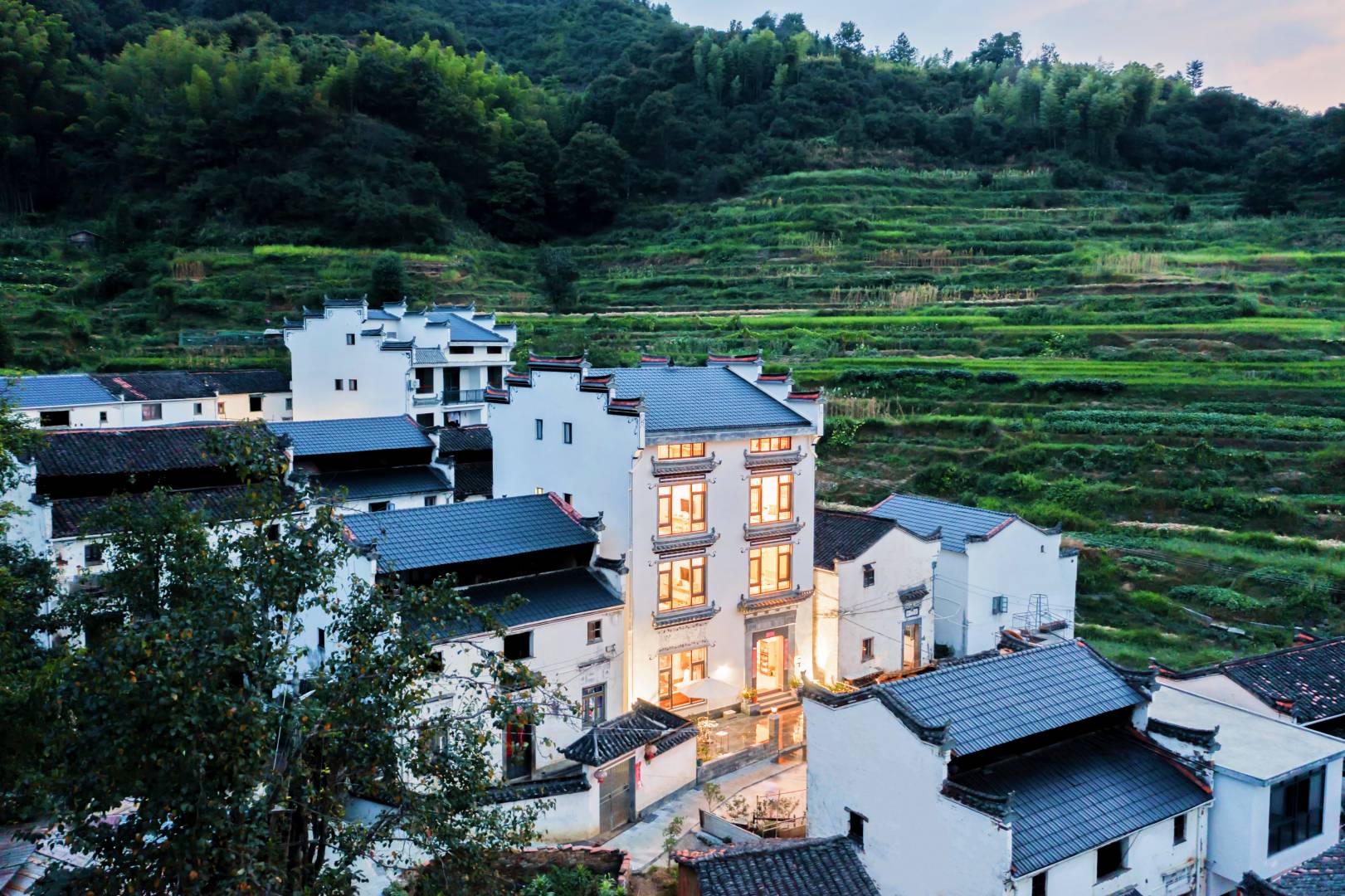 隐源里民宿(婺源篁岭风景区店)