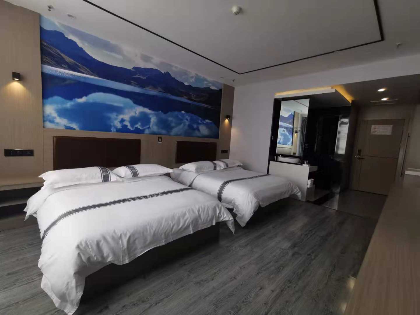 德令哈海子花园酒店(海子诗歌陈列馆店)