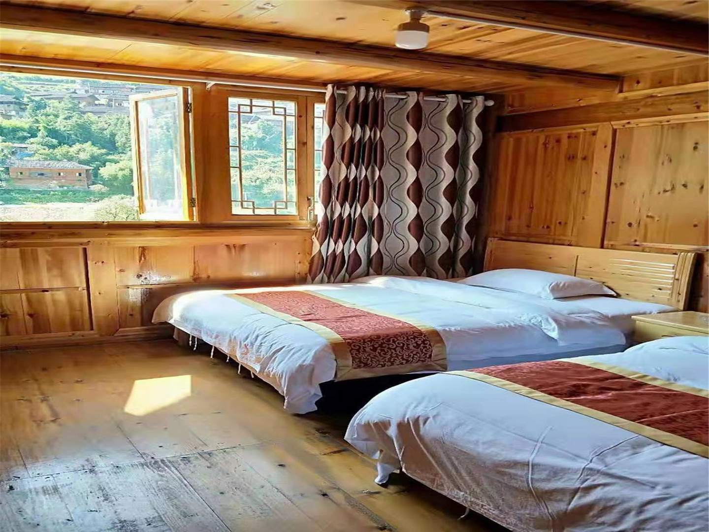 西江千户苗寨荣苑客栈