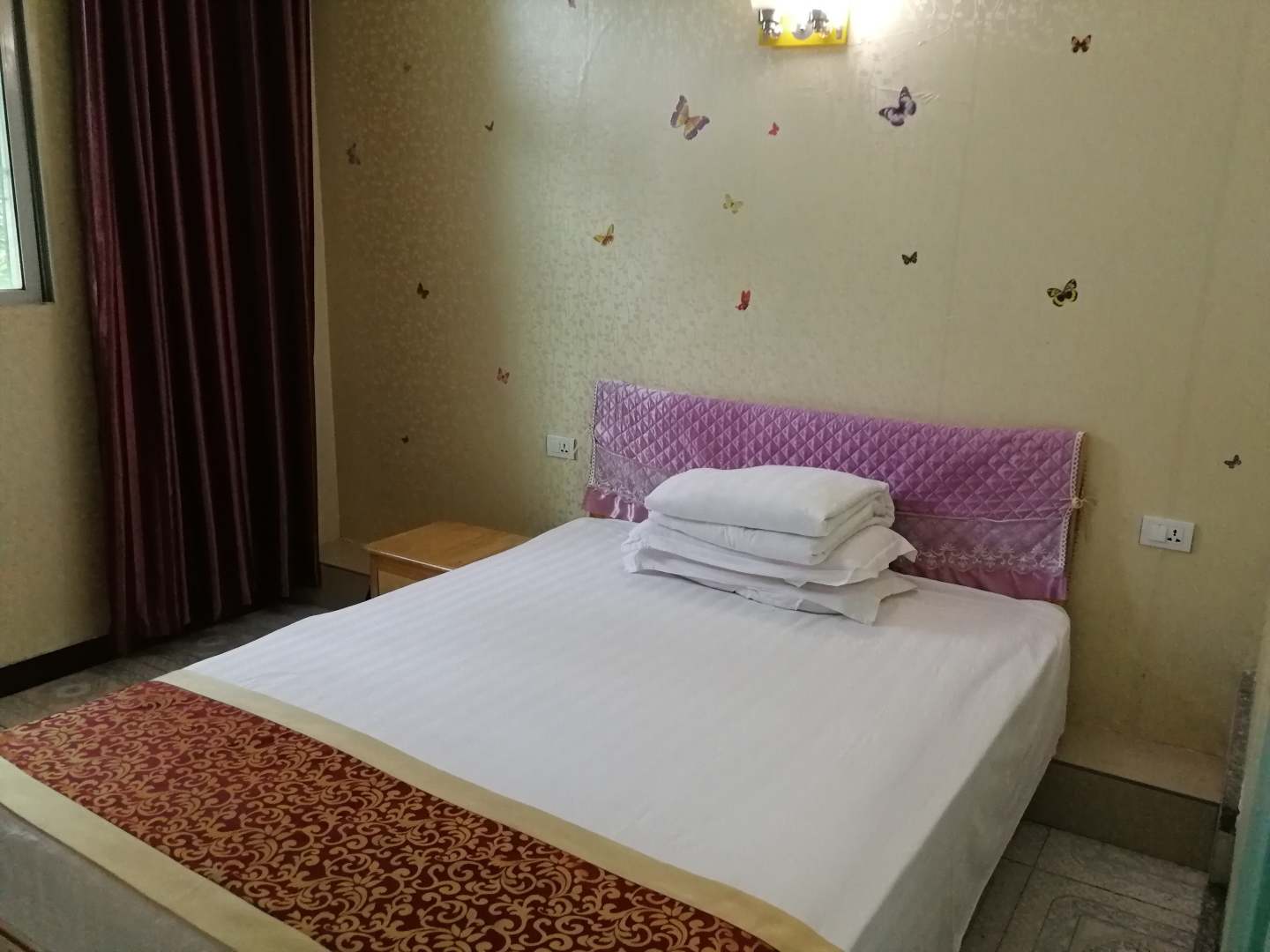 阆中中树宾馆
