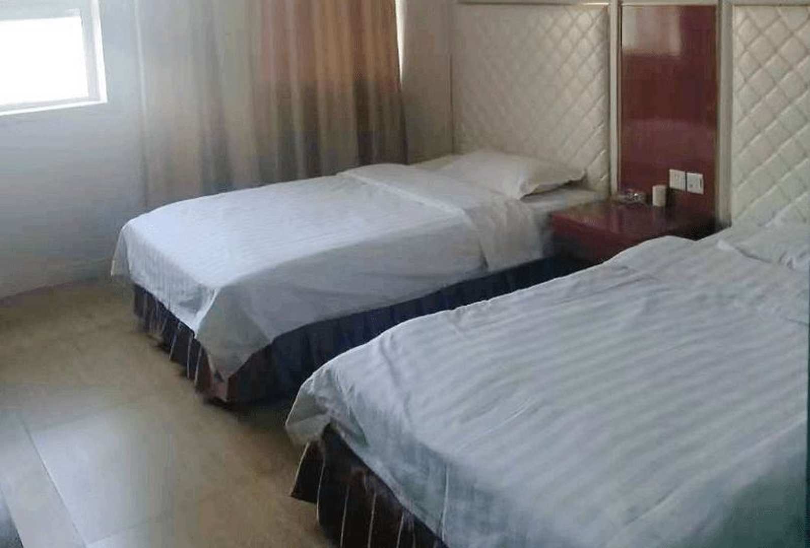 阿拉尔龙凤呈祥宾馆