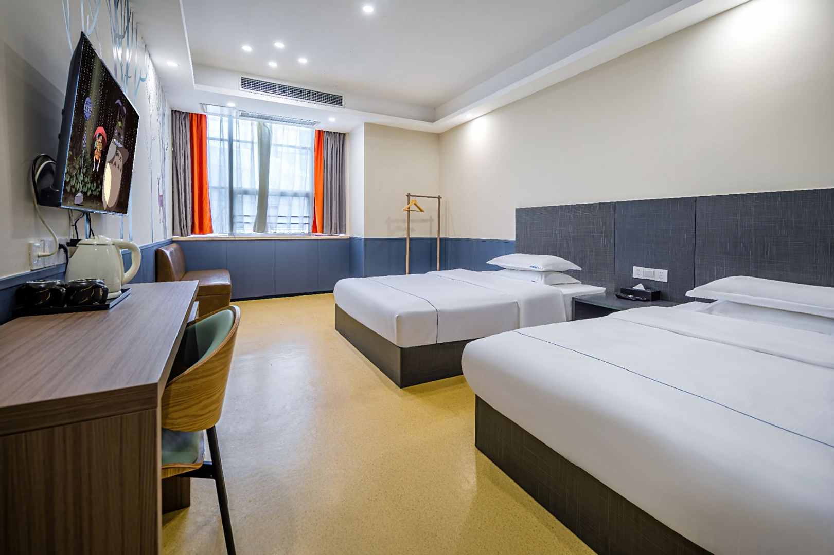 朗湾营地大酒(重庆渝中区儿童医院店)