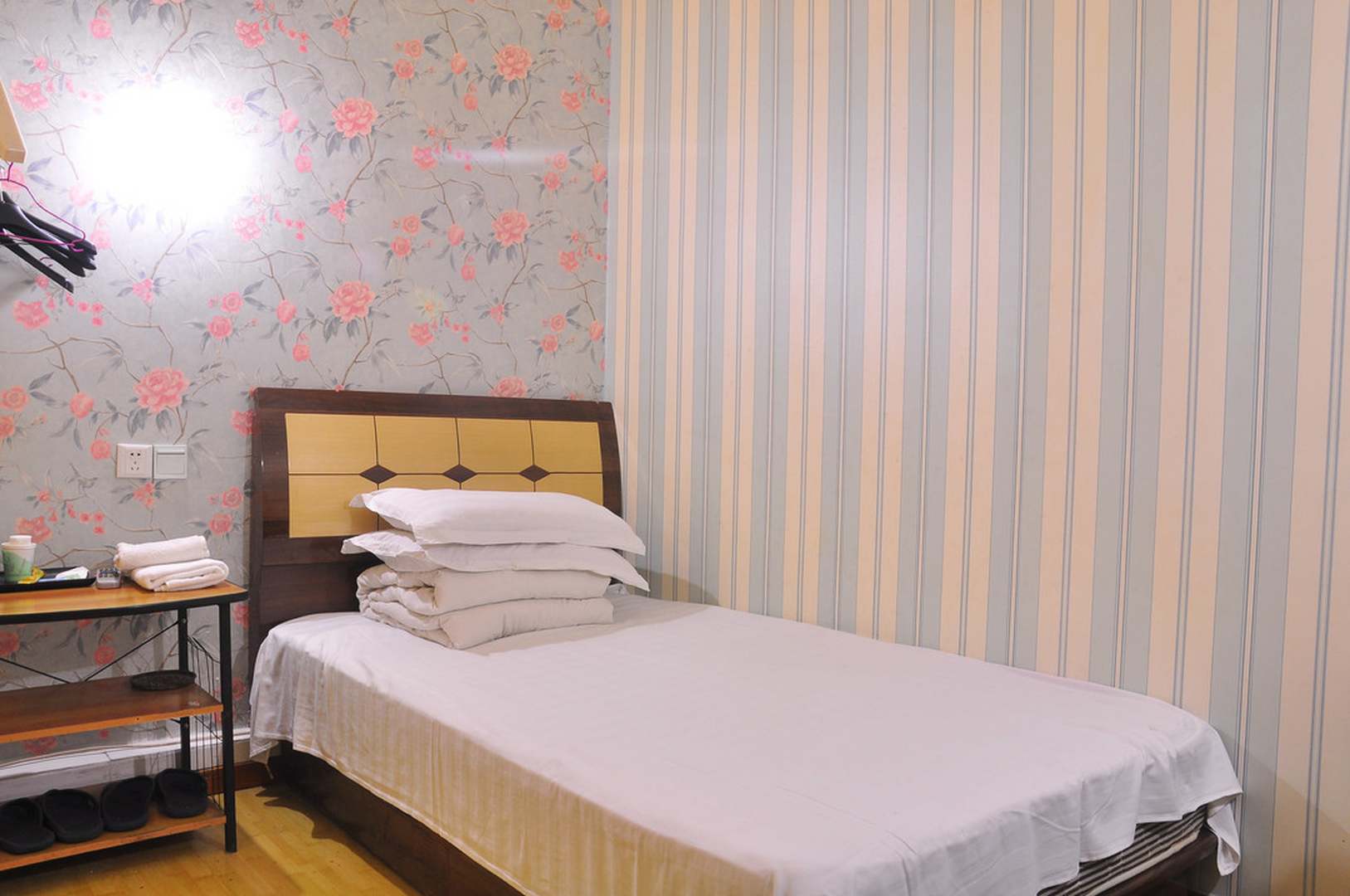太政宾馆(绵阳火车站店)